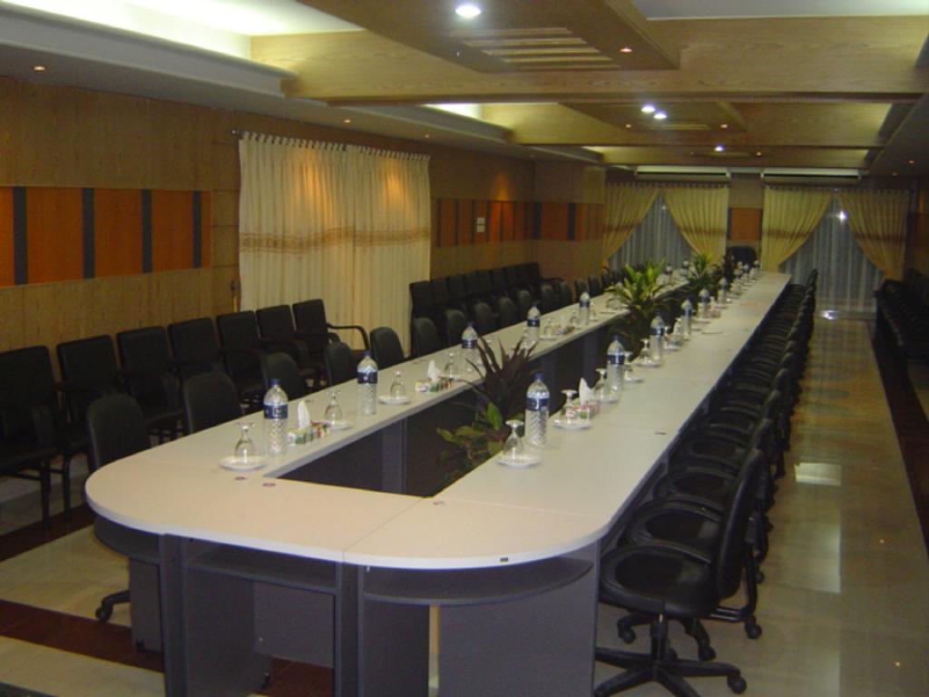 Hotel Naz Garden Bogra Luaran gambar