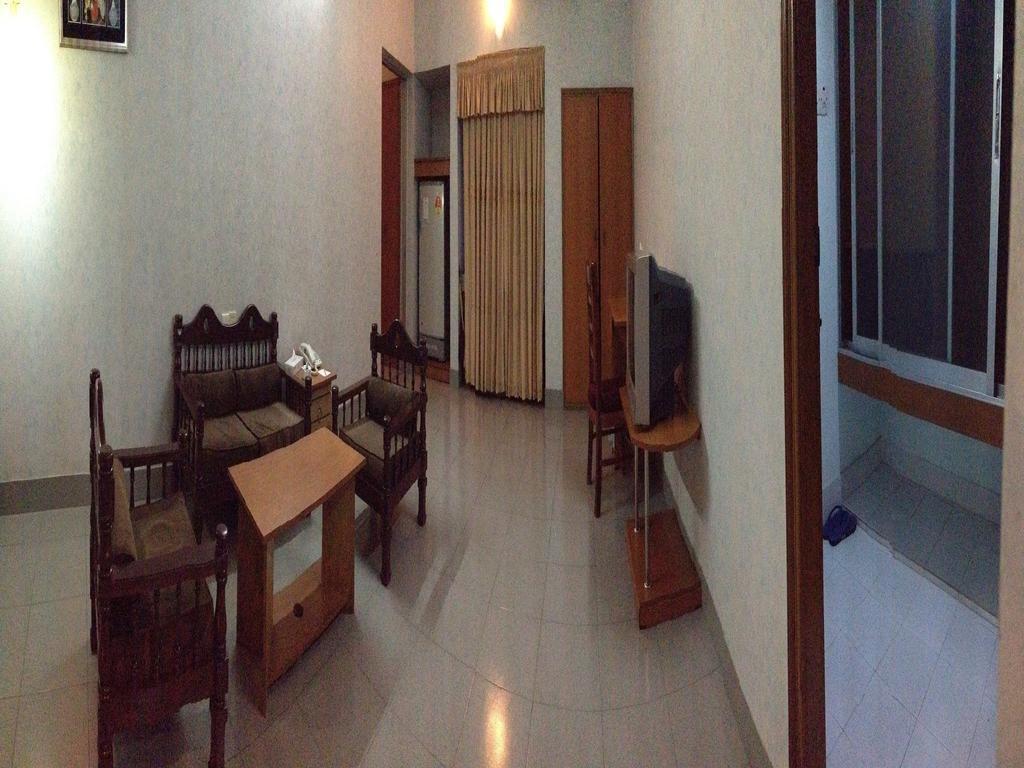 Hotel Naz Garden Bogra Bilik gambar