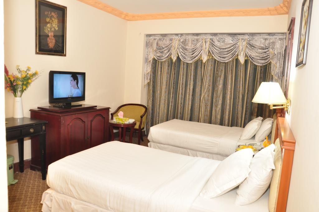 Hotel Naz Garden Bogra Bilik gambar